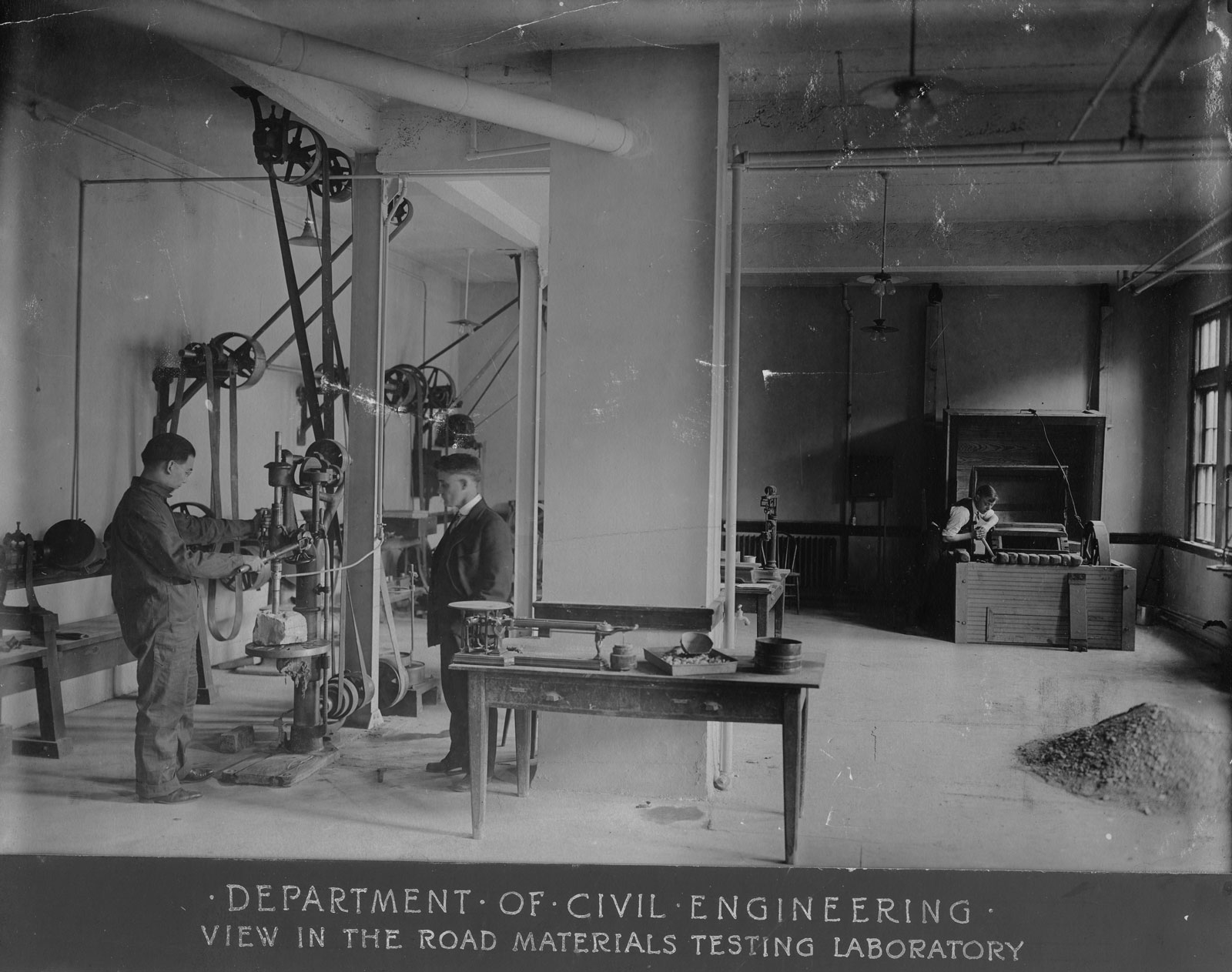 Road Materials Lab, ca. 1915
